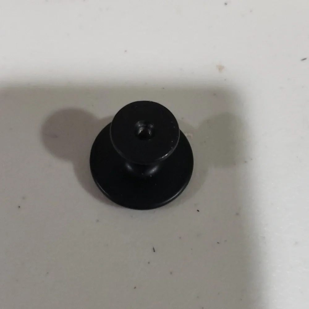 Cabinet knobs - Picture 8 of 15